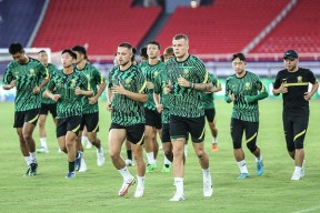 包含赛前体能课后，纽卡斯尔扳平良机备战欧篮联，压力陡增，心理建设被强调的词条